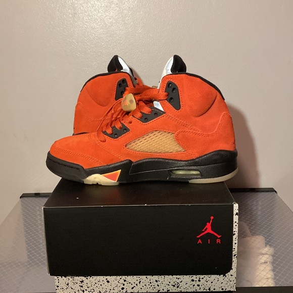 Reselling - Picture 6 of 8